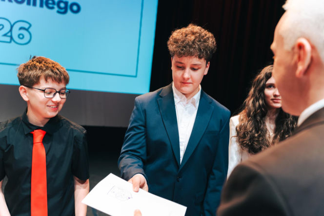 Najzdolniejsi uczniowie odebrali stypendia Prezydenta Miasta Siedlce