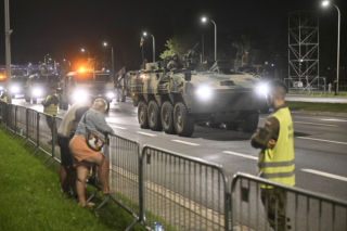 Wojsko na Wisłostradzie. Tłumy podziwiały próbę defilady wojskowej
