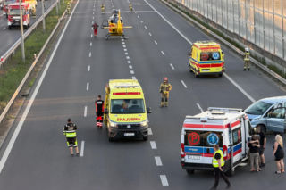 Poważny wypadek na S8. Troje dzieci trafiło do szpitala