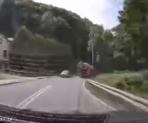 Przerażające wideo z wypadku w Czernichowie trafiło do sieci