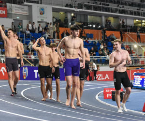 Halowe mistrzostwa Polski w Kujawsko-Pomorskiej Arenie Toruń. Zdjęcia kibiców i zawodników