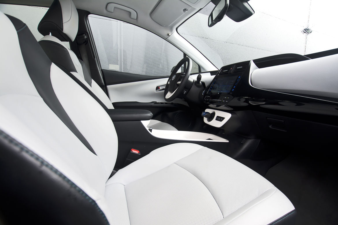 Toyota Prius Plug-in Hybrid Prestige