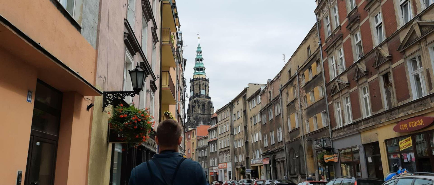 Najpiękniejsze miasteczko na Dolnym Śląsku. AI: "Klimat godny małej Pragi"