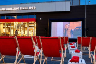 Wystartowało kino plenerowe Burger King® w Zgorzelcu. Mieszkańców czeka królewski repertuar