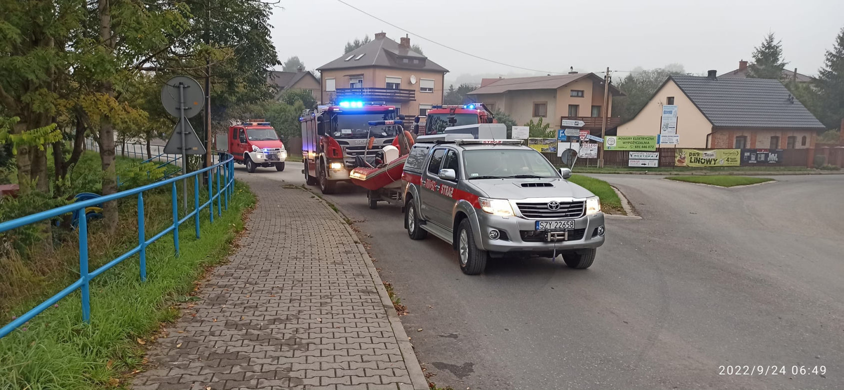 Samochód wpadł do jeziora