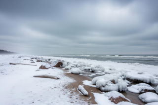 Zamarzniesz w Kołobrzegu 02.12.2025! Czy to naprawdę grudzień, czy już Antarktyda?