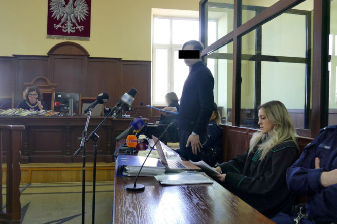 „Zabił nasze dzieci, a teraz jeszcze je atakuje”. Rodzice ofiar Sebastiana M. oburzeni jego zachowaniem