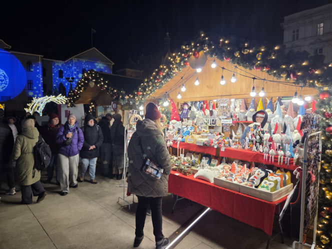 Miasto rozbłysło świąteczną magią! Tłumy na wielkim otwarciu Bydgoskiego Jarmarku Świątecznego