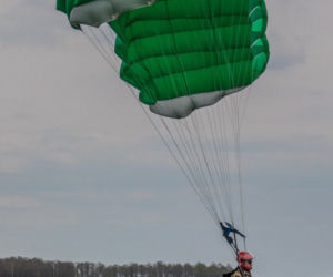 Policyjny black hawk nad Warszawą