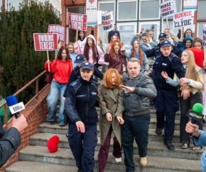 Pierwsza miłość: powstaje fanklub Teresy i Mateusza... Historia ich zakazanej miłości zyskuje fanów