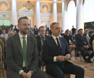 Konferencja Portalu Obronnego. Debata Władysława Kosiniaka-Kamysz i Krzysztofa Gawkowskiego