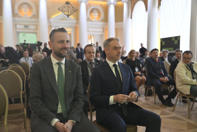 Konferencja Portalu Obronnego. Debata Władysława Kosiniaka-Kamysz i Krzysztofa Gawkowskiego