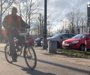 Nowa ścieżka rowerowa wzdłuż ul. Armii Krajowej w Krakowie