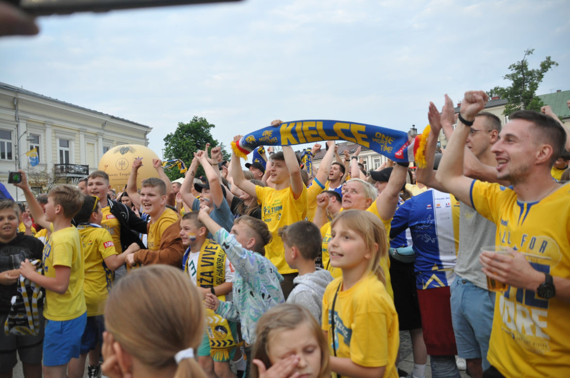 Barlinek Industria Kielce w finale Ligi Mistrzów! Feta w strefie kibiców po zwycięstwie nad Paris Saint-Germain