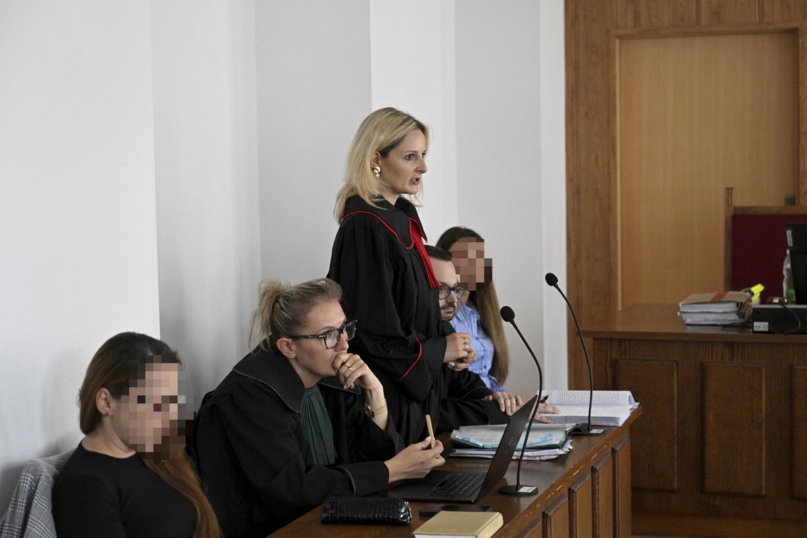 Łukasz Ż. urządził masakrę na Łazienkowskiej. Była dziewczyna Paulina K. zeznaje przed sądem