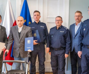 Łukasz Schon uratował z pożaru mieszkańców Chorzowa. Sam potrzebuje pomocy