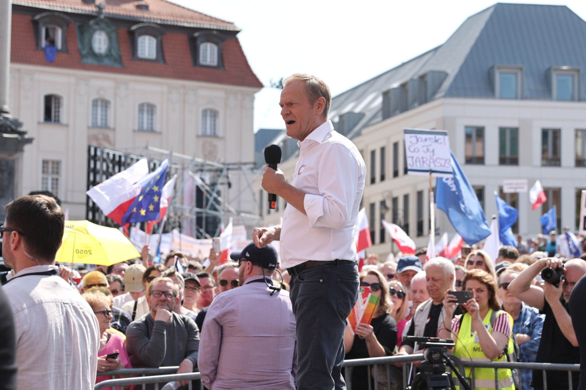 Policja podała, ile kosztowało zabezpieczenie marszu Donalda Tuska. Kwota szokuje! 