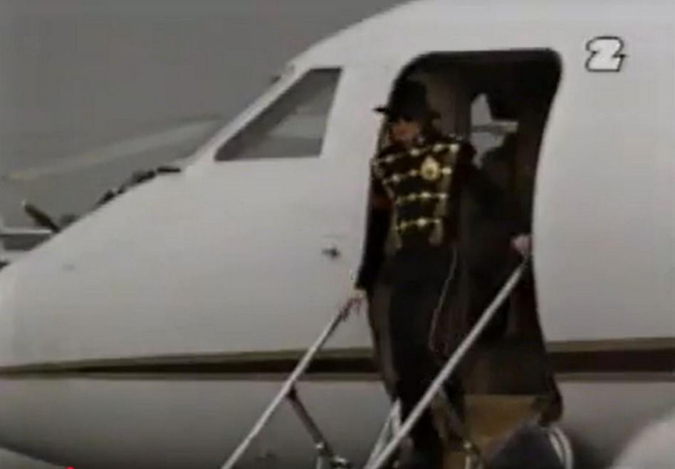 Michael Jackson zmarł 16 lat temu. Gdy odwiedził Polskę, wszyscy wstrzymali oddech. Te zdjęcia zachwycają