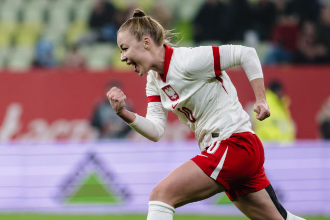 Polska - Słowenia: Najwierniejsi kibice wspierali reprezentację Polski kobiet. Dużo zdjęć z Gdańska