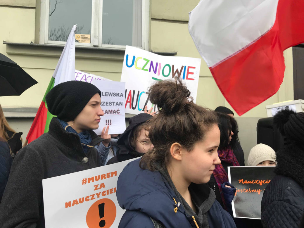 „Kuratorium do roboty”, „Zalewska, nie zdałaś”. Strajk uczniów w Lublinie