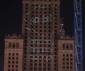 Pałac Kultury i Nauki oraz Warsaw Spire zaświecą dziś dla pielęgniarek i położnych!