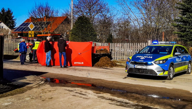 Tragedia przy pracy. Rolnik zginął pod maszyną