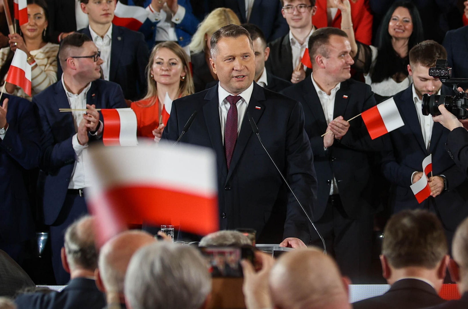 Kandydat PiS na premiera to Czarnek. W partii euforia! "Fantastyczny wybuch energii"