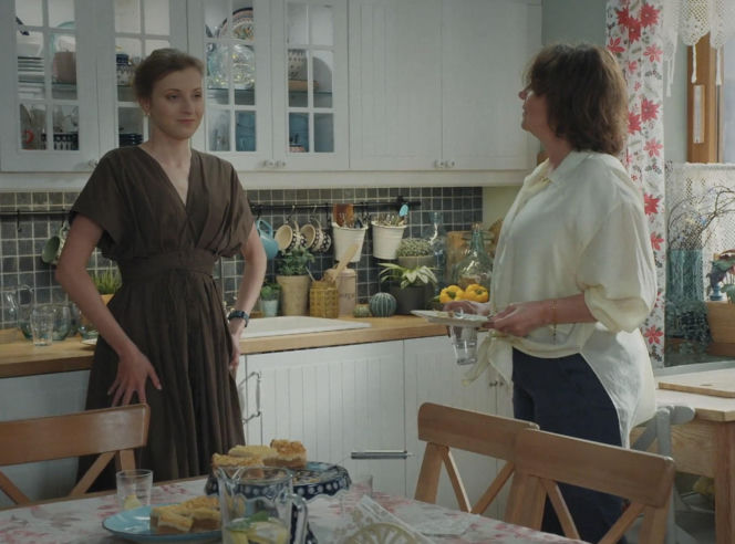 M jak miłość, odcinek 1894. Marysia (Małgorzata Pieńkowska), Natalka (Dominika Suchecka)