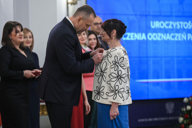 Prezydent w Dzień Kobiet wręczył odznaczenia zasłużonym kobietom