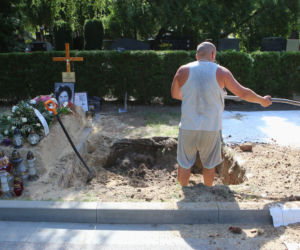 GRÓB KORY I STAŃKO