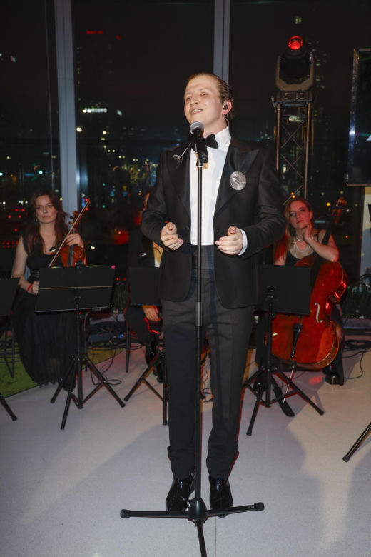 Maciej Musiałowski zaprosił gości na premierę singla