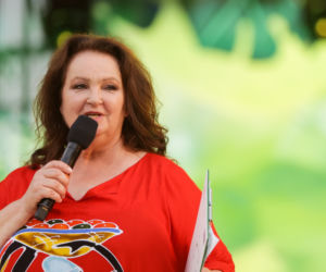 Anna Dymna rzuciła palenie przez wirusa
