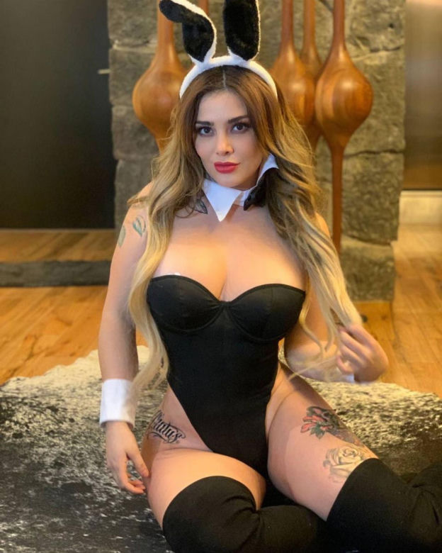 Seksowna modelka obiecuje gwieździe seks za złoto na mundialu!