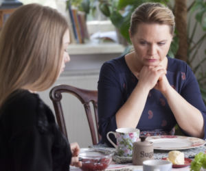 Przyjaciółki odcinek 83, Julka (Nicole Bogdanowicz), Anka (Magdalena Stużyńska)