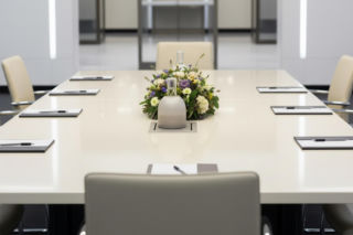 Donald Tusk w Angoli. Dlaczego plan pokojowy dla Ukrainy to rosyjska pułapka?