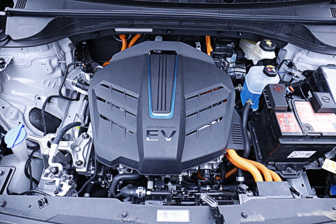 Policyjne Kia e-Niro to pierwsze elektryczne radiowozy w Lublinie