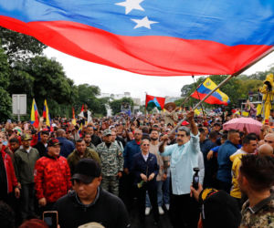 Nicolas Maduro z małżonką zostali schwytani i wywiezieni z kraju