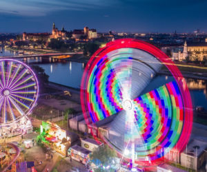 Kraków niczym Las Vegas. Takich zdjęć nocnego miasta jeszcze nie widziałeś