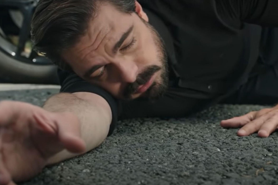 Koniec "Emanet". Dramatyczne sceny w finale 1. sezonu serialu "Dziedzictwo" 