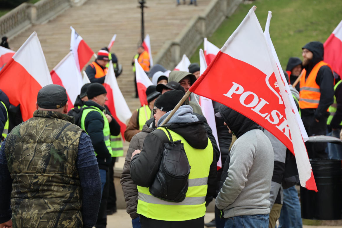 Protest rolników 20 marca w Lublinie. Przeszli ulicami miasta pod LUW