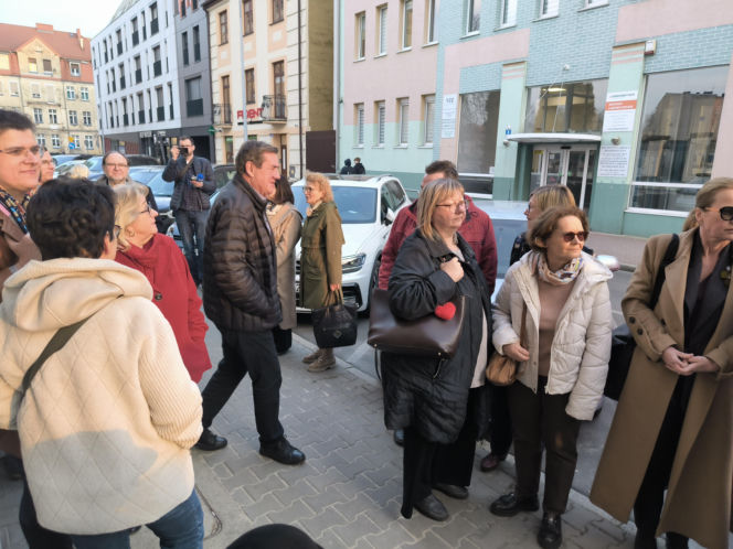 Pikieta Lekarzy w Lesznie