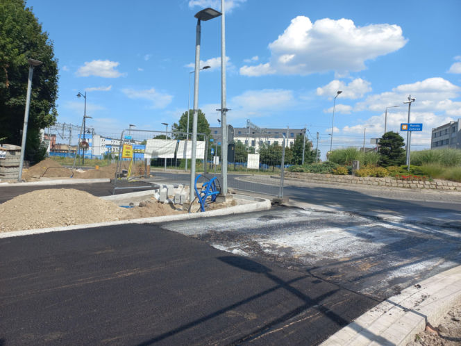 Znikną "kocie łby". Cała Święciechowska w Lesznie będzie asfaltowa