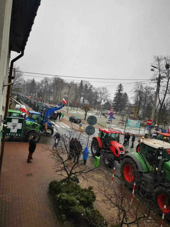 „Zostaliśmy zmuszeni wyjechać na ulice”. Rolnicy protestują w powiecie bialskim