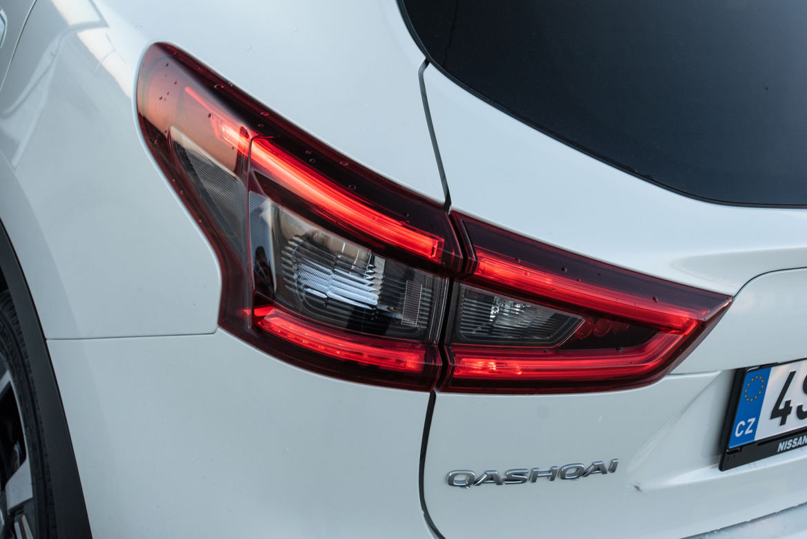 Nissan Qashqai 1.3 DIG-T 160 KM AT Tekna+