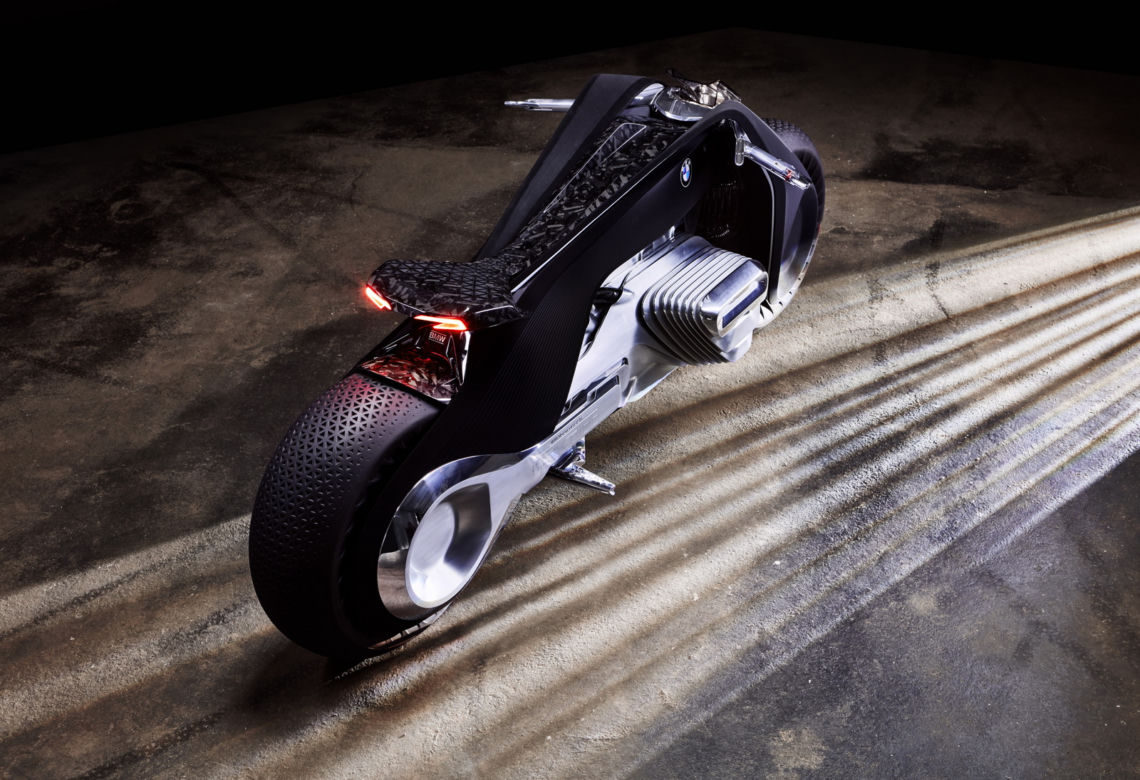 BMW Vision Next Concept 100 – bez kasku, bez upadków