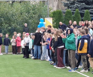 Zmodernizowane boisko przy Szkole Podstawowej Sióstr Nazaretanek w Kaliszu już otwarte