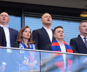 Karol Nawrocki wśród kibiców. Tak wyglądał na meczu