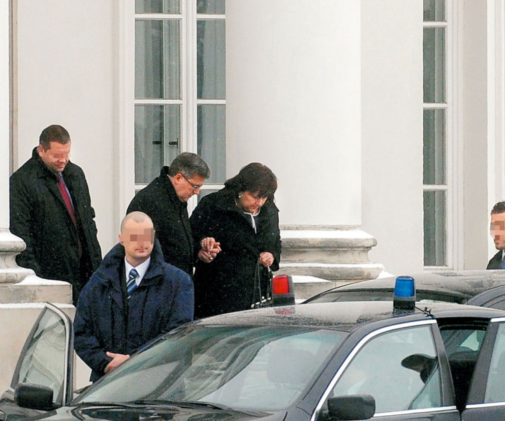 Przywieźli Komorowskiej pianino do pałacu