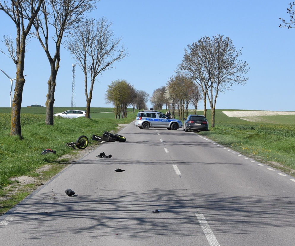 Sielec: Motocykl uderzył w tył samochodu