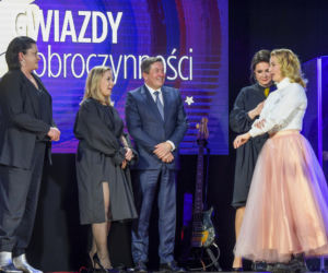 Joanna Brodzik wróciła na salony. Tylko spójrzcie na te buty!